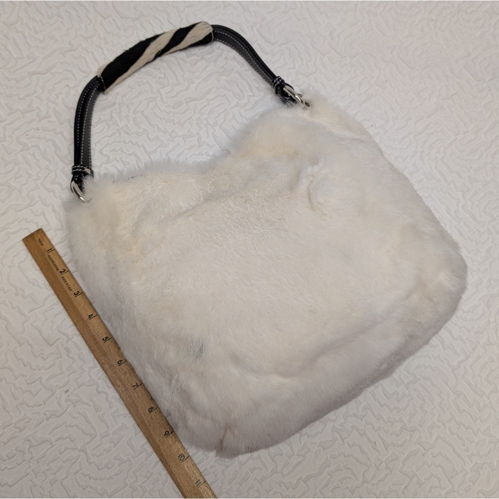 CASTELLARI | Rabbit Fur Made in Italy - Picture 10 of 14